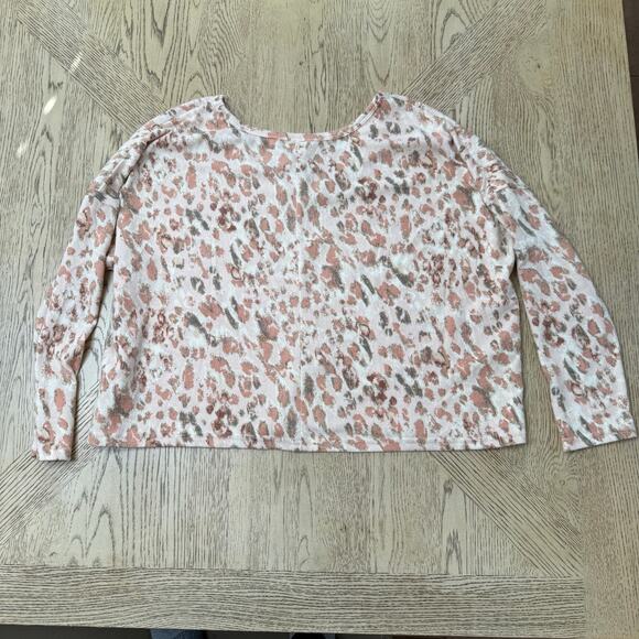 Sadie & Sage Cropped Long Sleeve Animal Print Top Small‎ - Picture 2 of 7